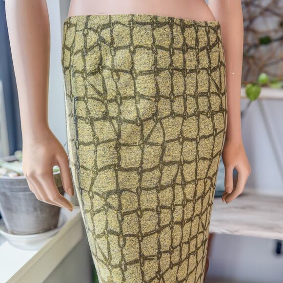 Inoah, Art to Wear, Stretch Pull On Long Green Skirt w/ Side Slit, Women's Small - Picture 4 of 8